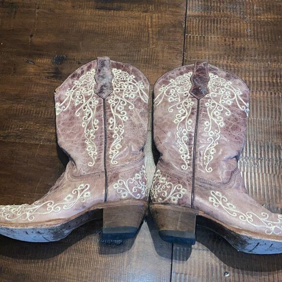 CORRAL KIDS' EMBROIDERED SQUARE TOE WESTERN BOOTS - Picture 11 of 14